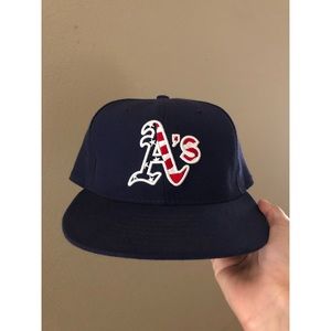 Oakland Athletics Fitted Baseball Cap
